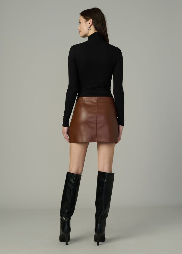 THE VEGAN LEATHER MINI SKIRT - Image 5