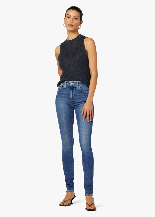 THE TWIGGY - Image 6